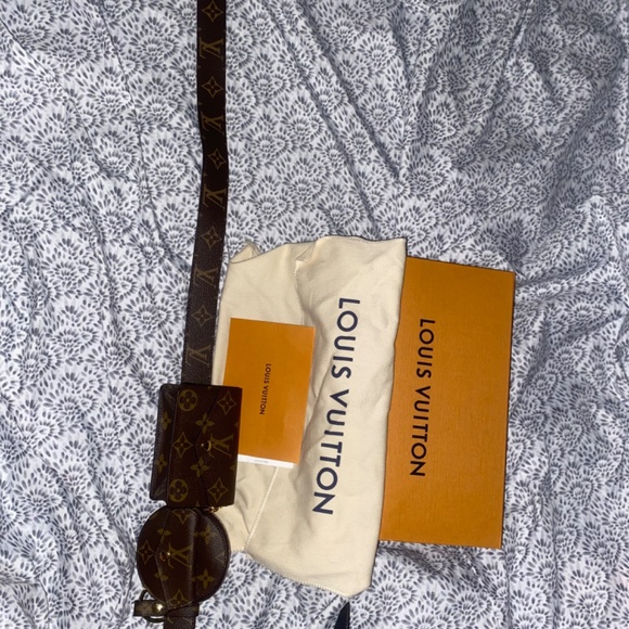 Louis Vuitton belt - Picture 2 of 4